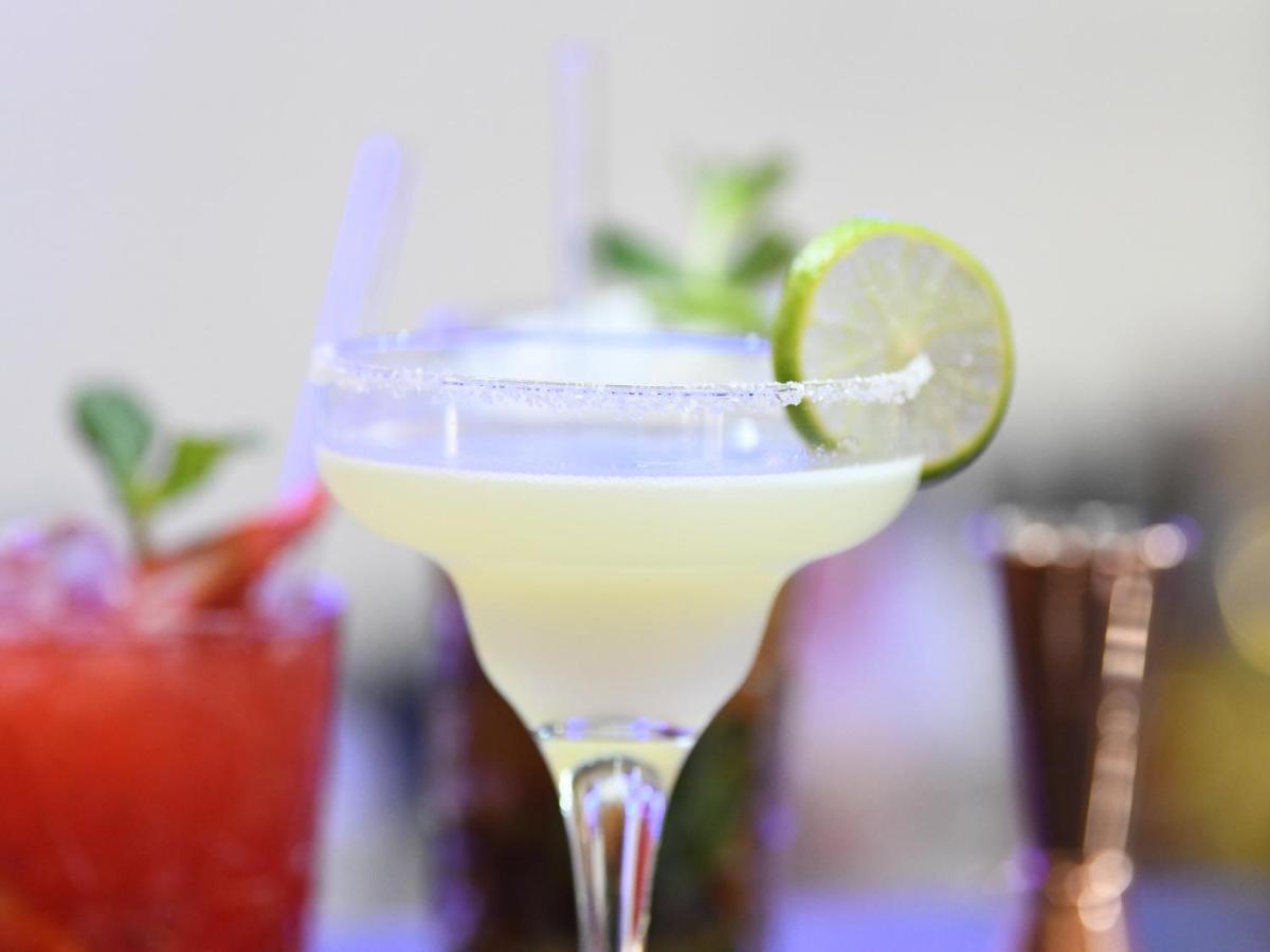 Hotel Mega Figueres Figueres  Zewnętrze zdjęcie